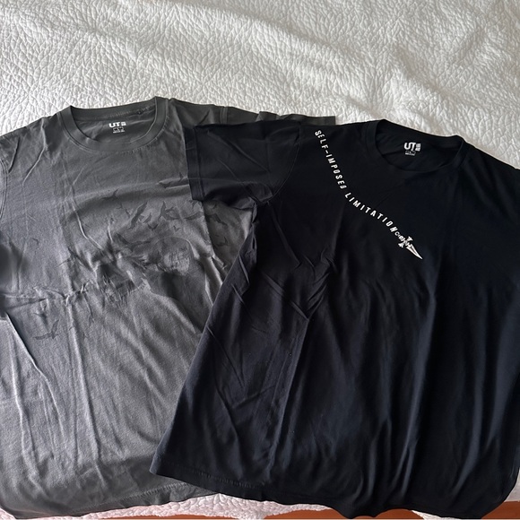Men’s Uniqlo Anime T- Shirts (2 Pack!) size Large - Picture 2 of 6